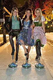 Playmates Kathrin Göpert, Verena Stangl, Steffi Schaller (©Foto: Angermaier)